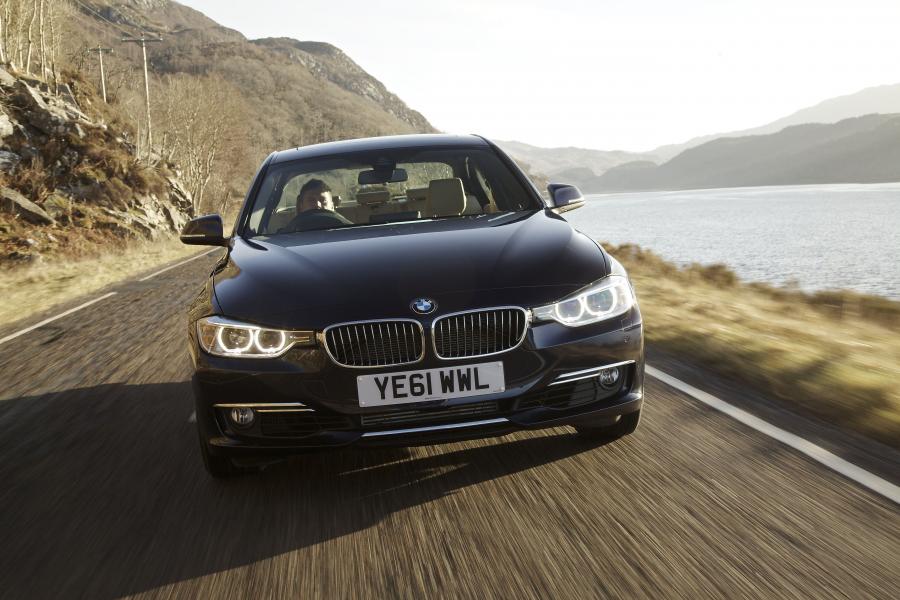  BMW 335iLuxury 2012 года  (UK) (фото 27 из 33)